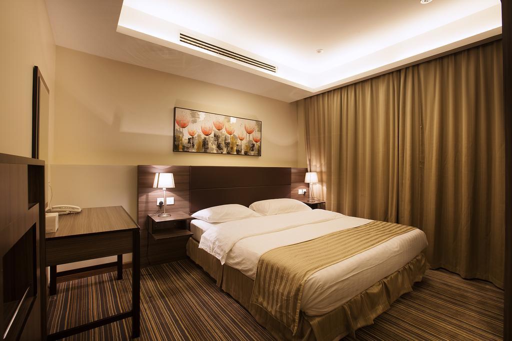 Grand Lily Hotel Suites Эль-Хуфуф Экстерьер фото