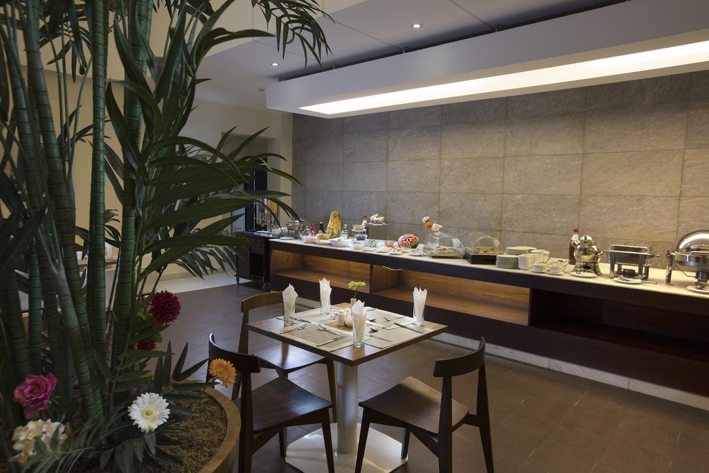 Grand Lily Hotel Suites Эль-Хуфуф Экстерьер фото
