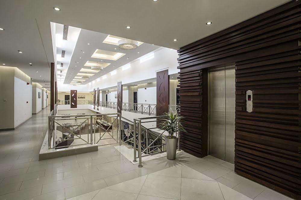 Grand Lily Hotel Suites Эль-Хуфуф Экстерьер фото